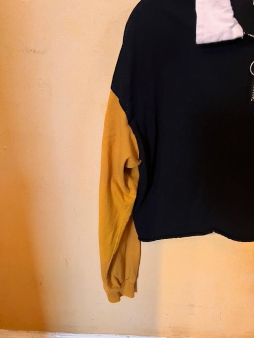 Tricolor Long Sleeved Shirt Black, Mustard, White Silver Neckline Round Zipper - Picture 5 of 7